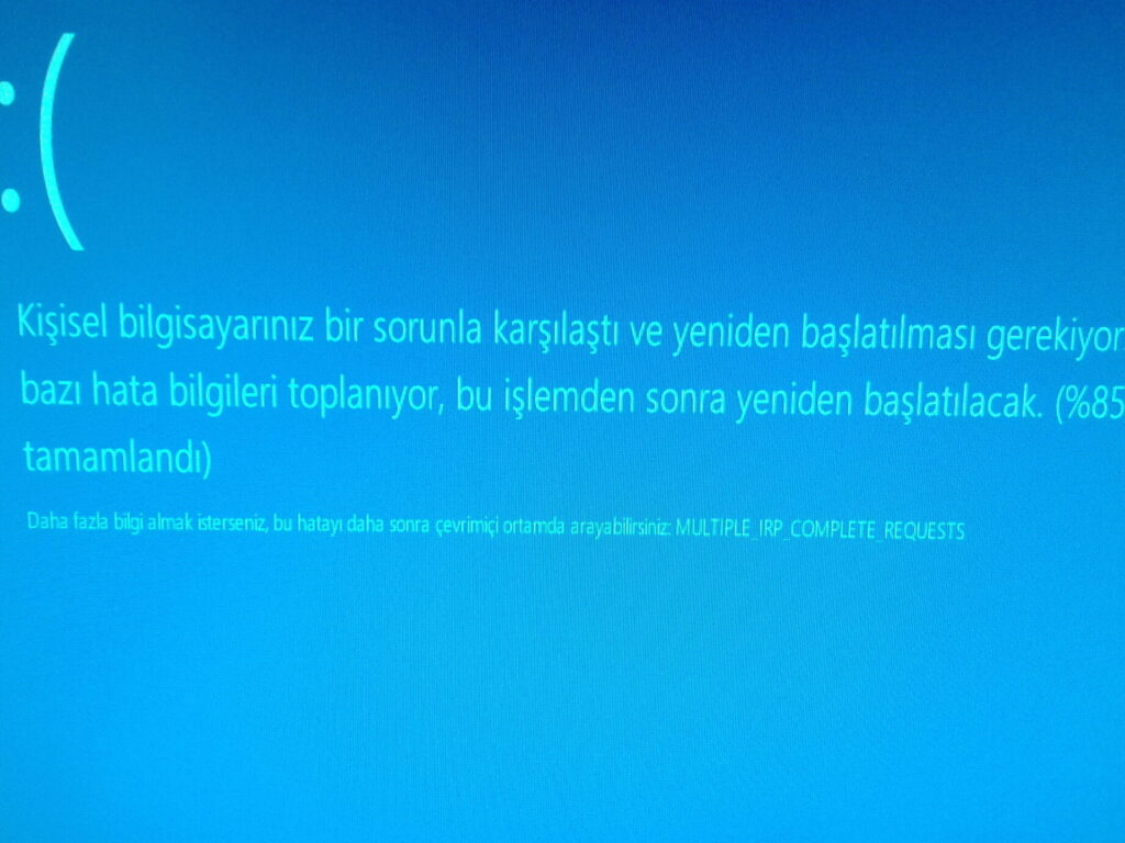 cihaziniz bir sorunla karsilasti ve yeniden baslatilmasi gerekiyor windows 10 ne yapmaliyim